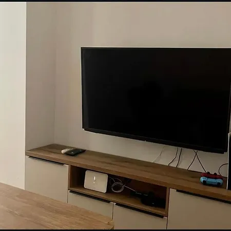 Pensión Aaa Luxury 3*