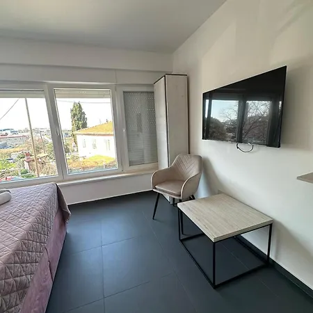 Aaa Luxury Guest house 3*