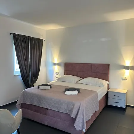 Aaa Luxury With Pool Pensjonat Split