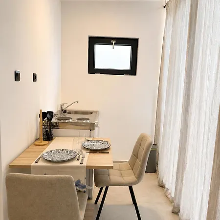 Aaa Luxury With Pool 3*